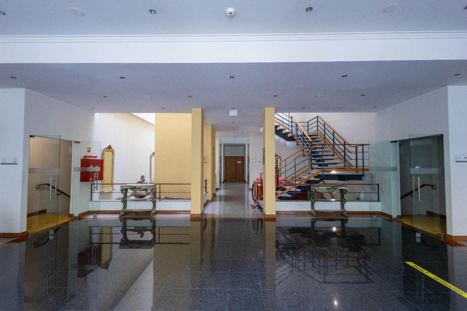 Hotel Apartamentos Geres Ribeiro Buitenkant foto