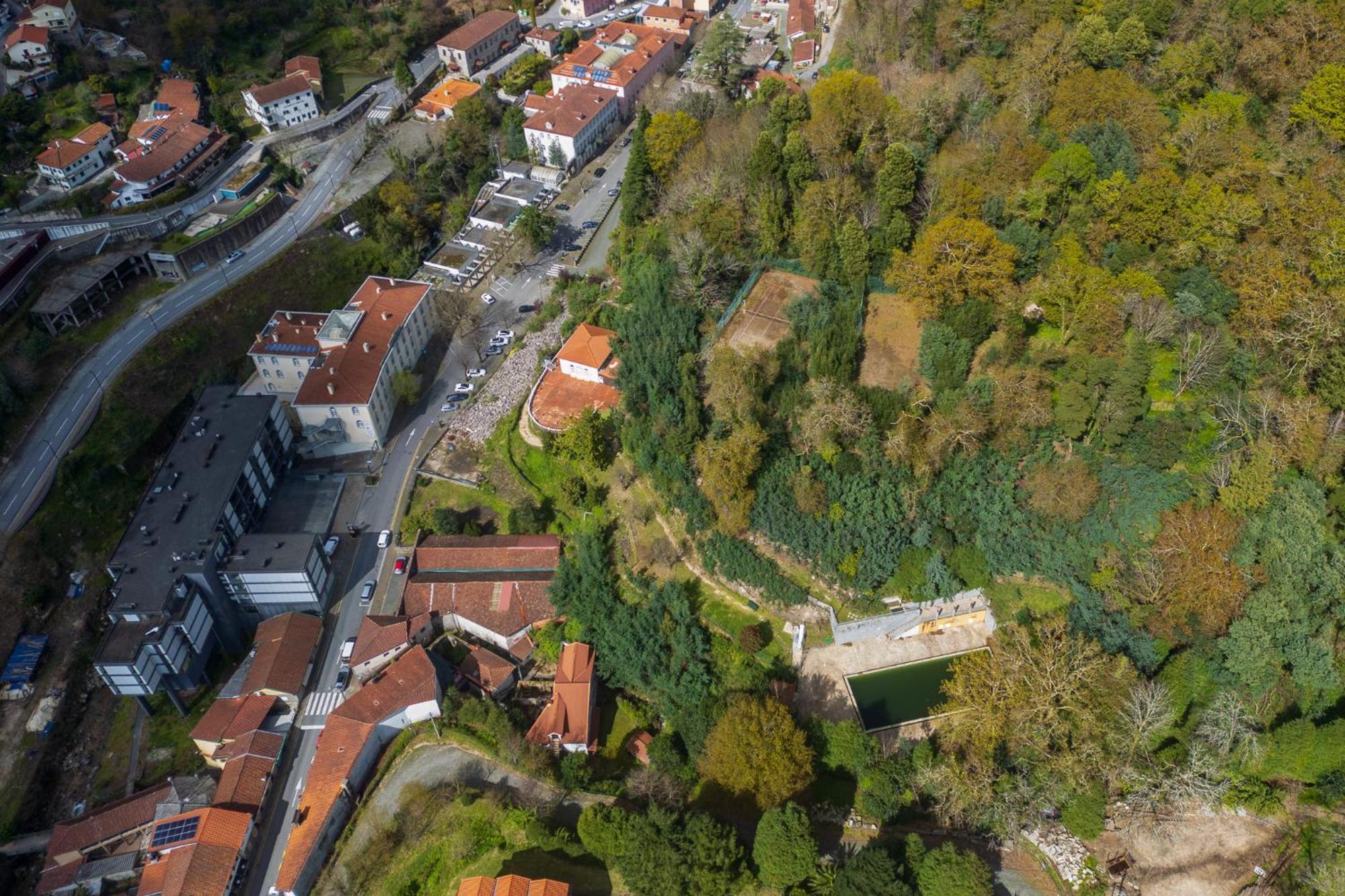Hotel Apartamentos Geres Ribeiro Buitenkant foto