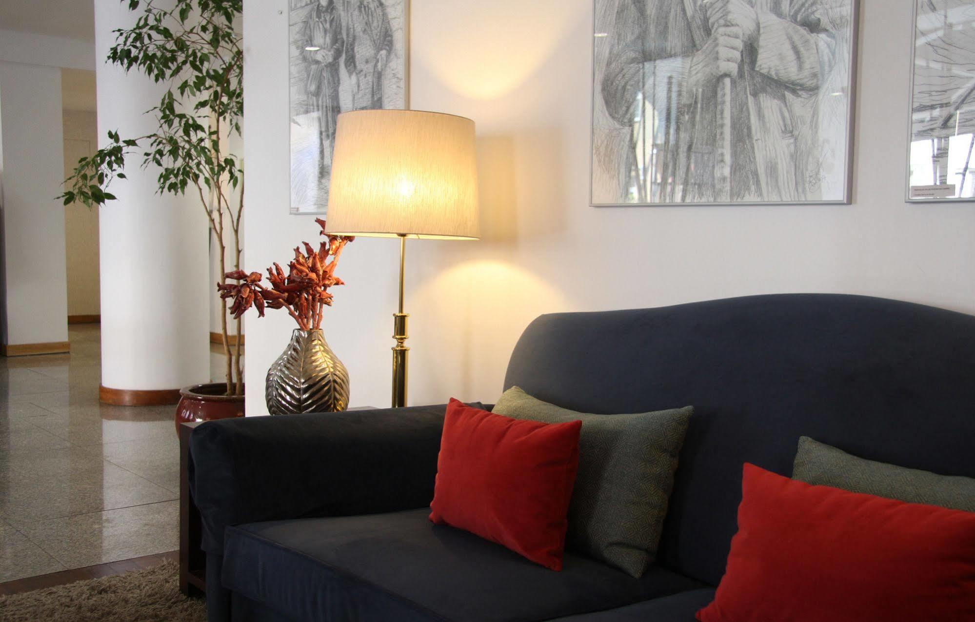 Hotel Apartamentos Geres Ribeiro Buitenkant foto