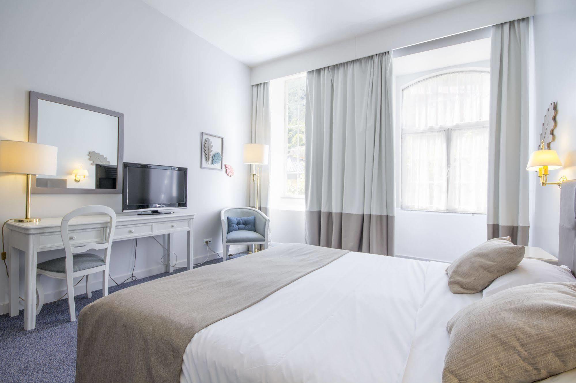 Hotel Apartamentos Geres Ribeiro Buitenkant foto