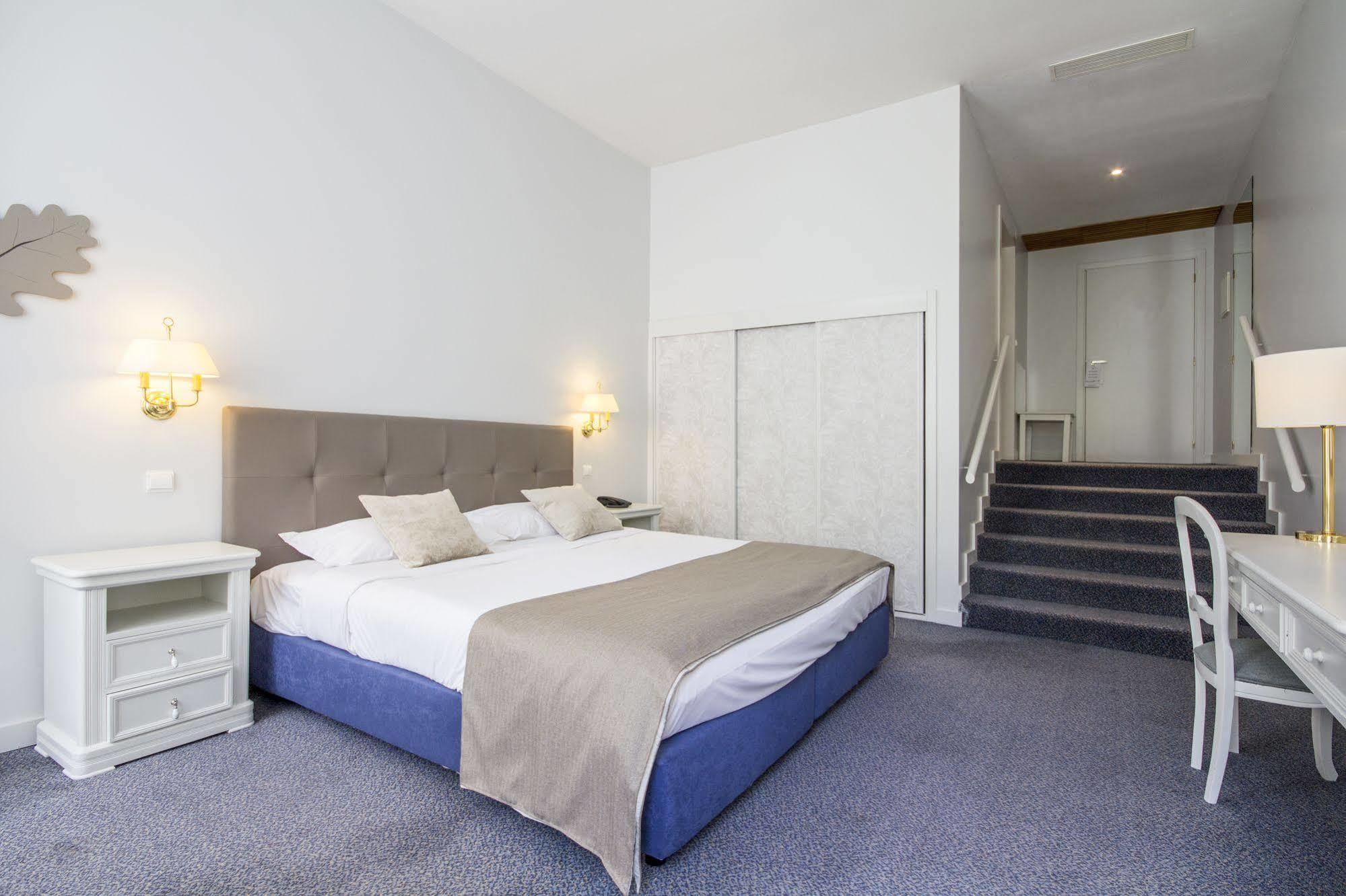 Hotel Apartamentos Geres Ribeiro Buitenkant foto
