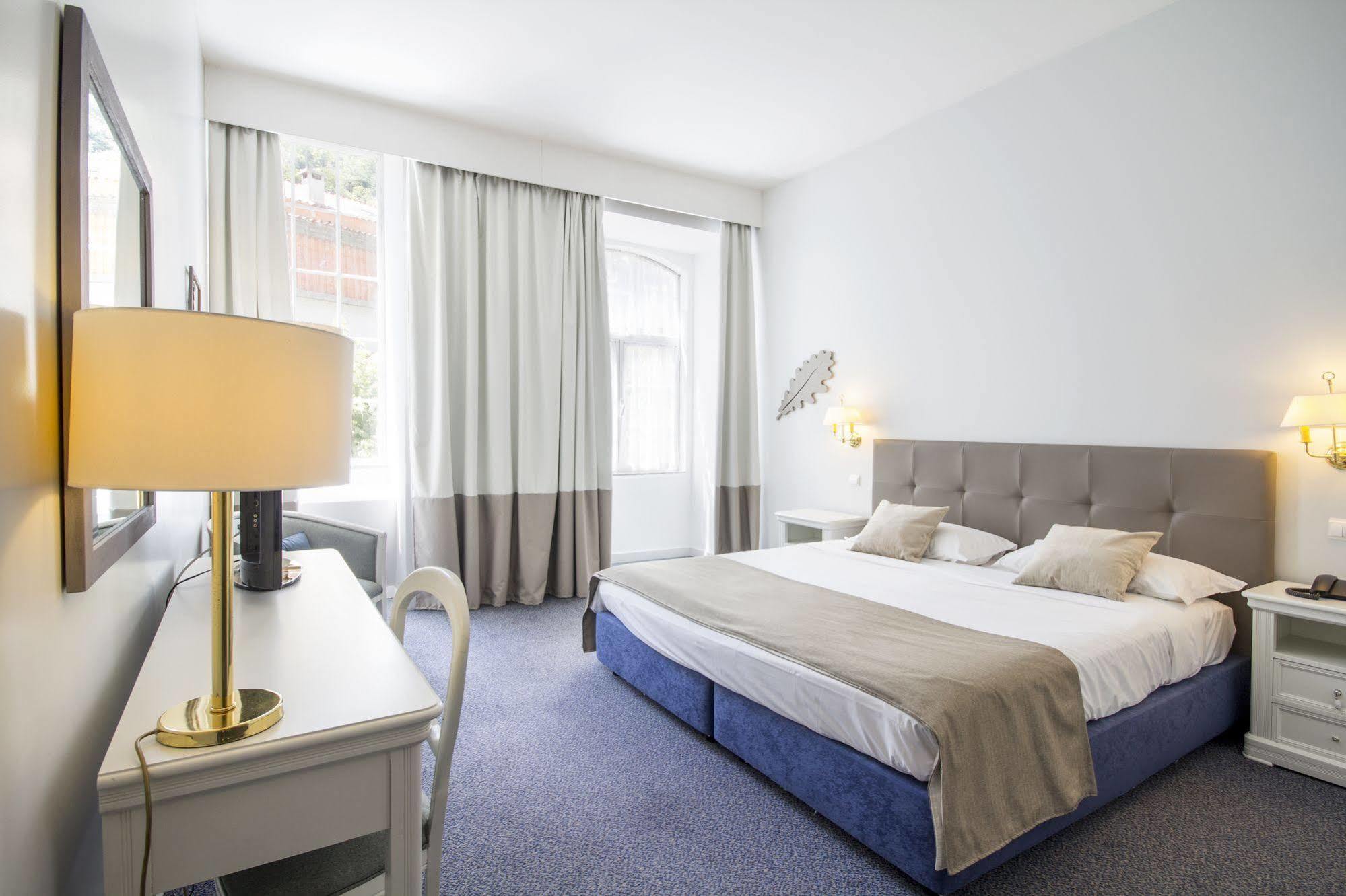 Hotel Apartamentos Geres Ribeiro Buitenkant foto