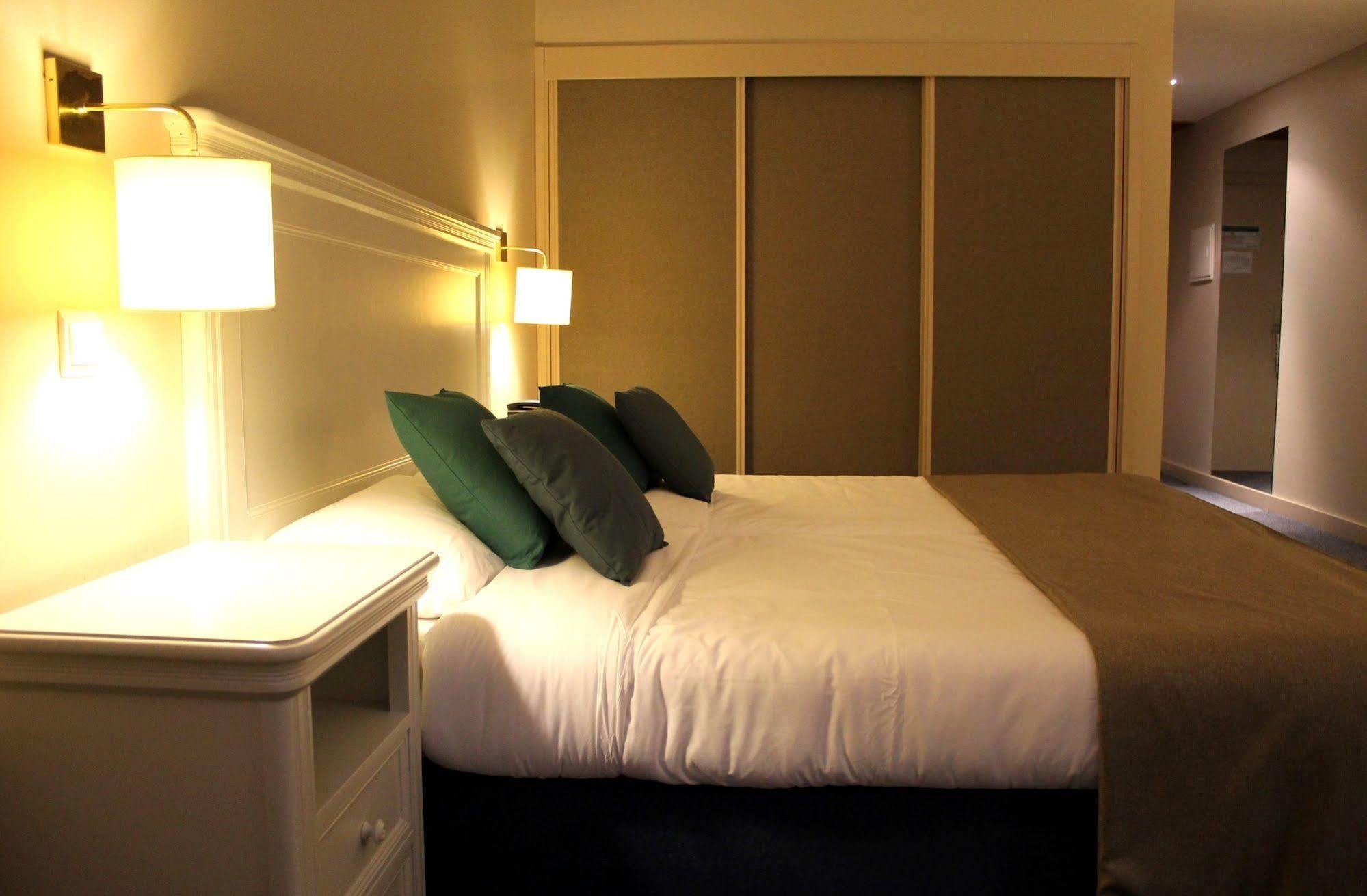 Hotel Apartamentos Geres Ribeiro Buitenkant foto
